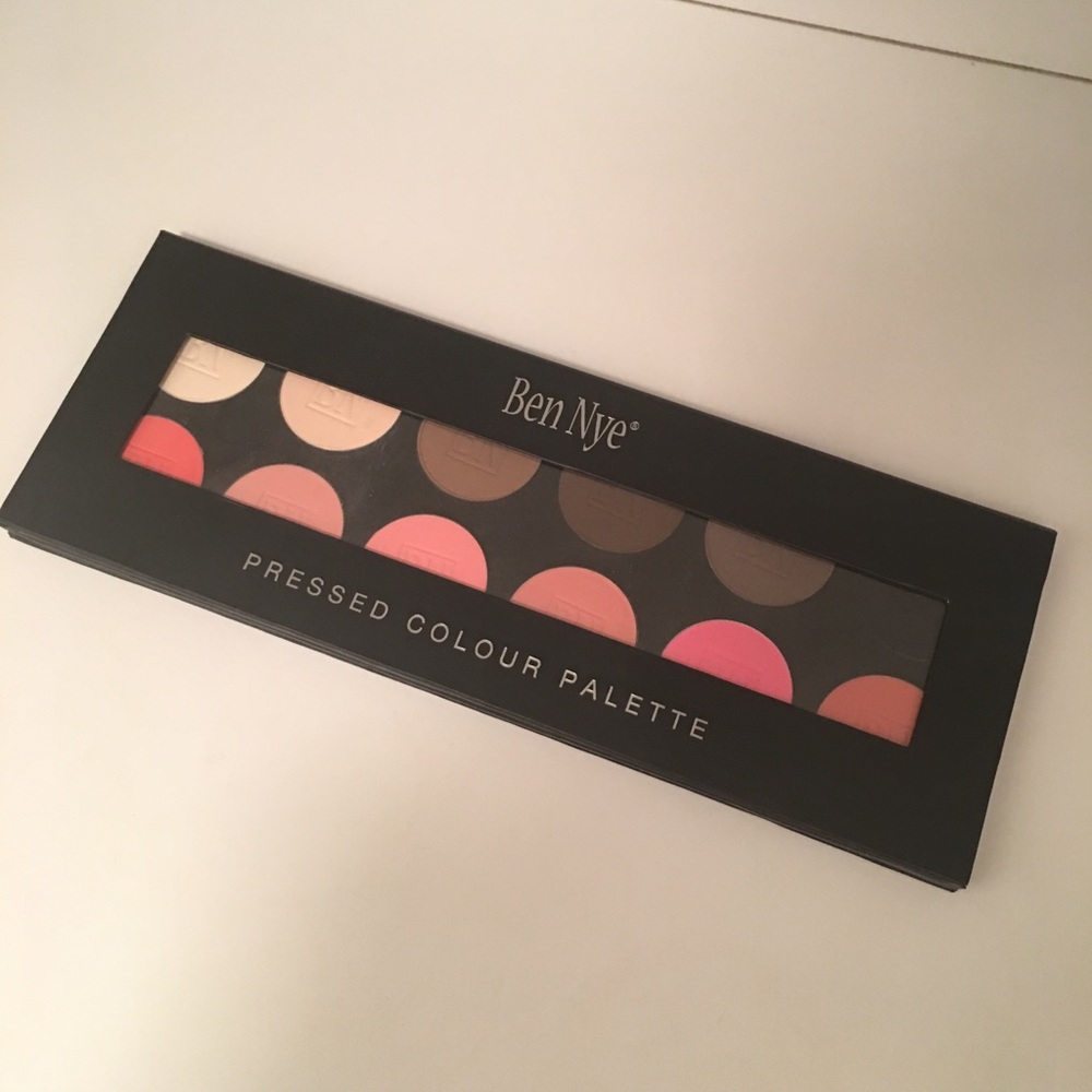 Ben Nye ESP-952 Essential Eye Shadow/Rouge Palette